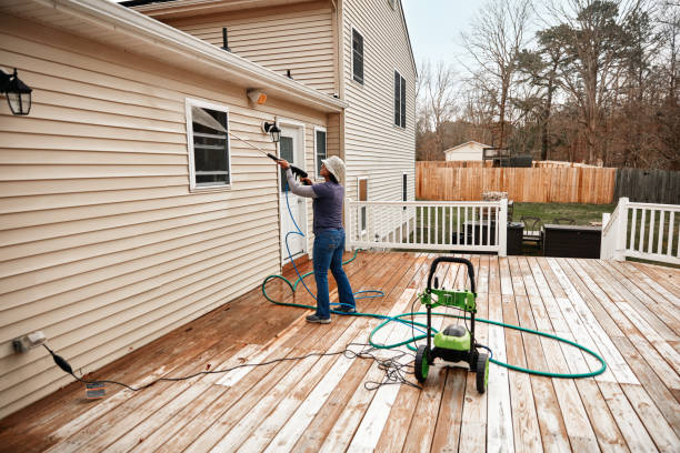 Best Pressure Washing Siding  in Riverdale, CA